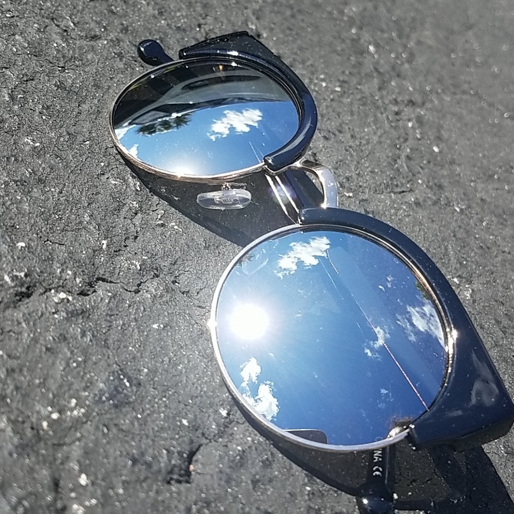 Sale! 🥳 Mirror Sunglasses